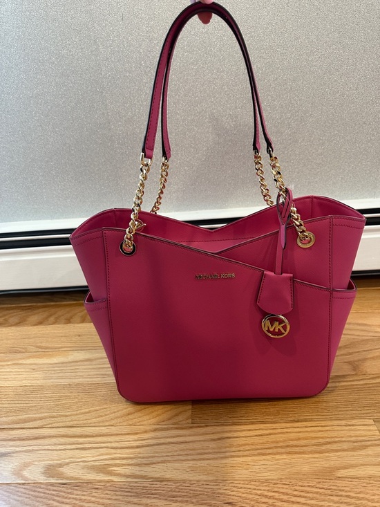Michael Kors Handbags - Michael Kors Pink Bag💖